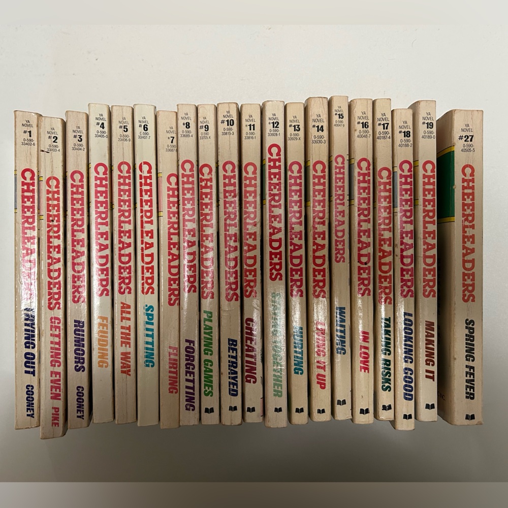 Scholastic Cheerleaders Books 1-19, 27 Pike Cooney Hoh